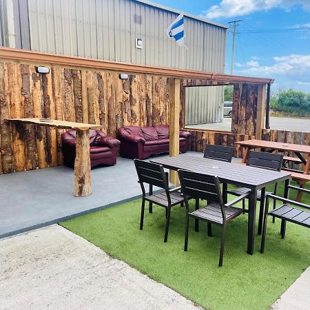 Greenway&Copper Coast Hostel Bunmahon Esterno foto