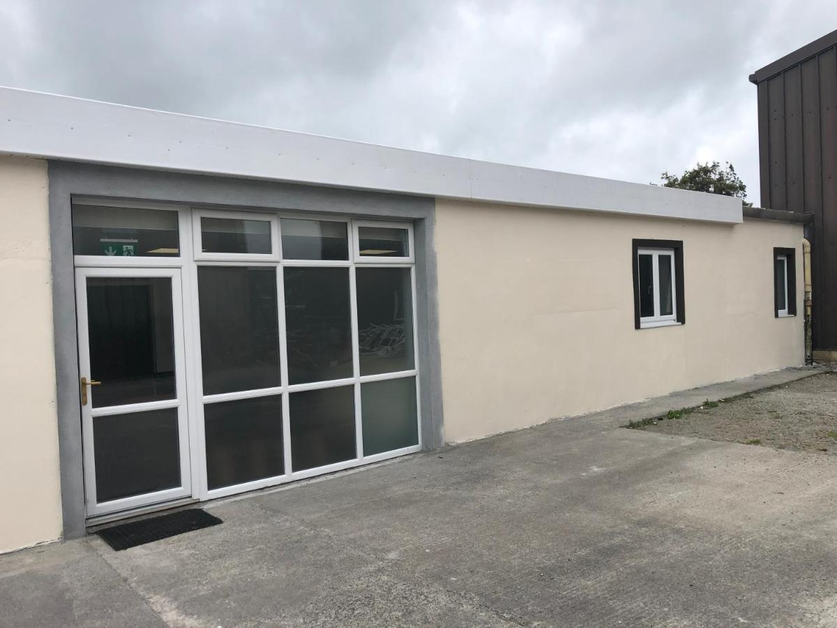 Greenway&Copper Coast Hostel Bunmahon Esterno foto