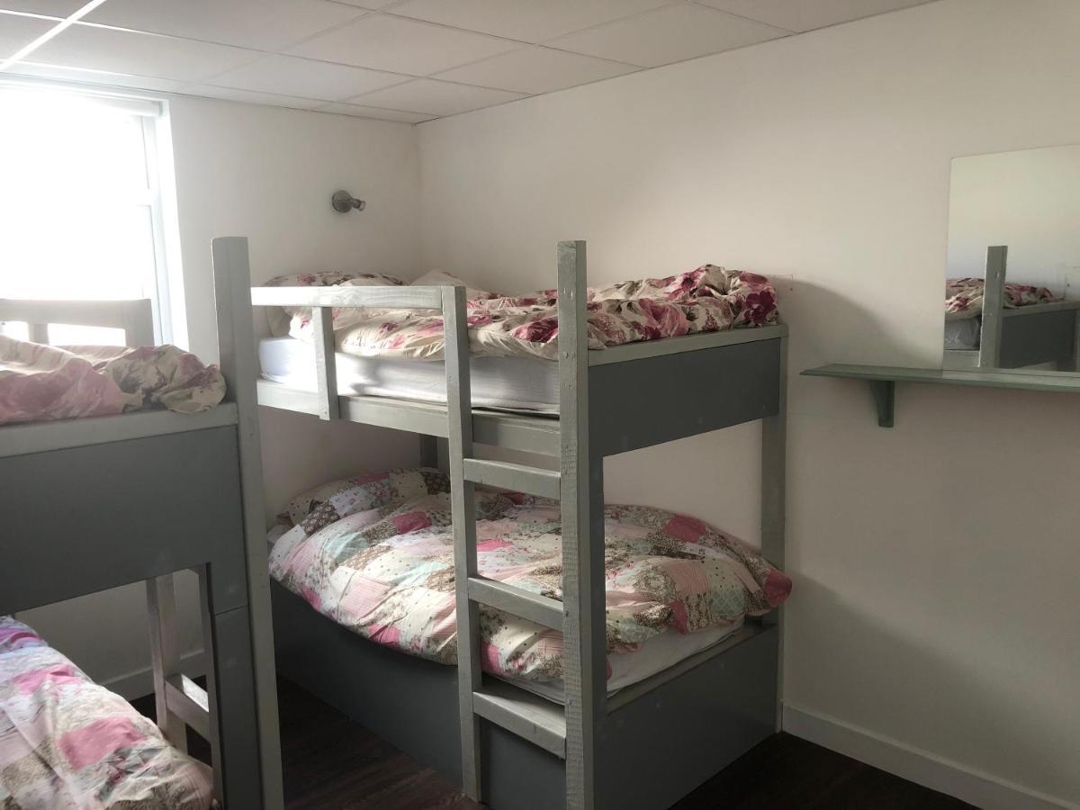 Greenway&Copper Coast Hostel Bunmahon Esterno foto