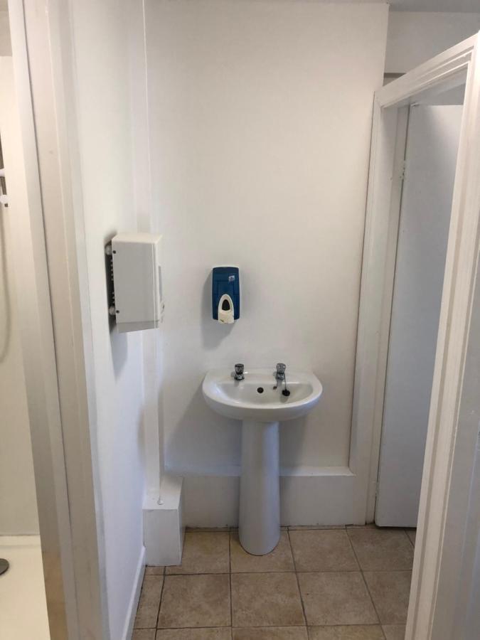 Greenway&Copper Coast Hostel Bunmahon Esterno foto